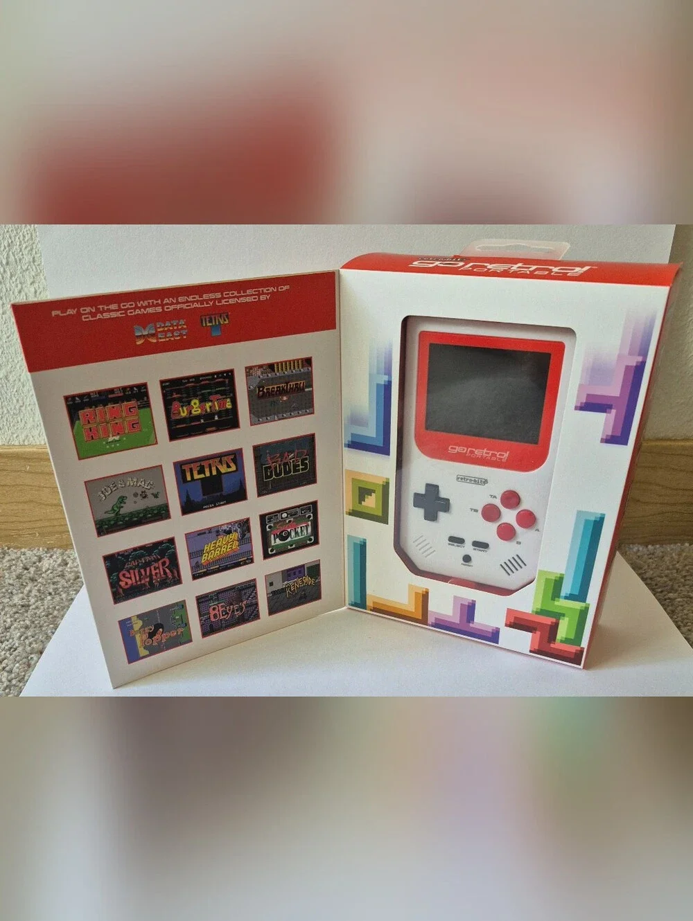 retro-bit GoRetro! Portable Handheld Game - BRAND NEW